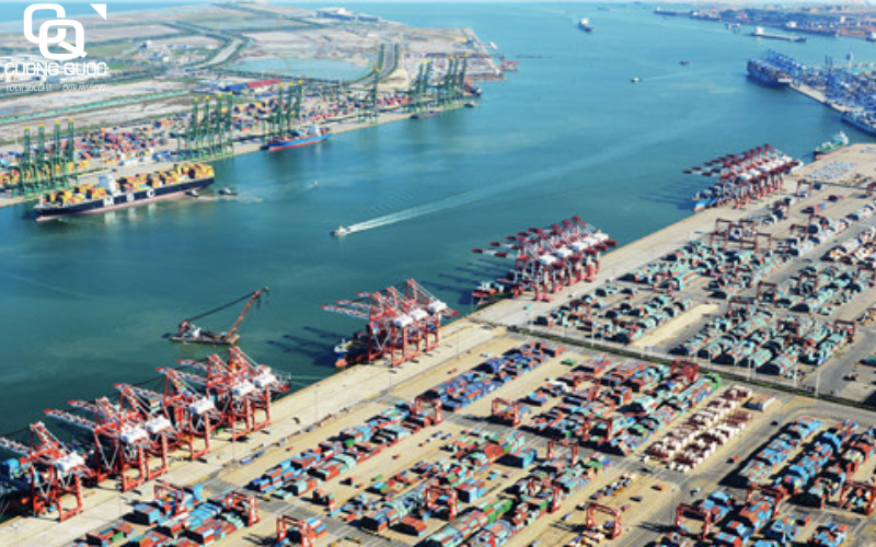 12. Tianjin Port - Cảng Thiên Tân